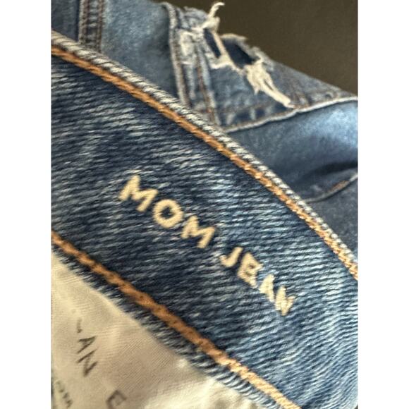 American Eagle Jeans Women 6 LONG Blue Medium Wash Distressed Denim Mom - Picture 6 of 9
